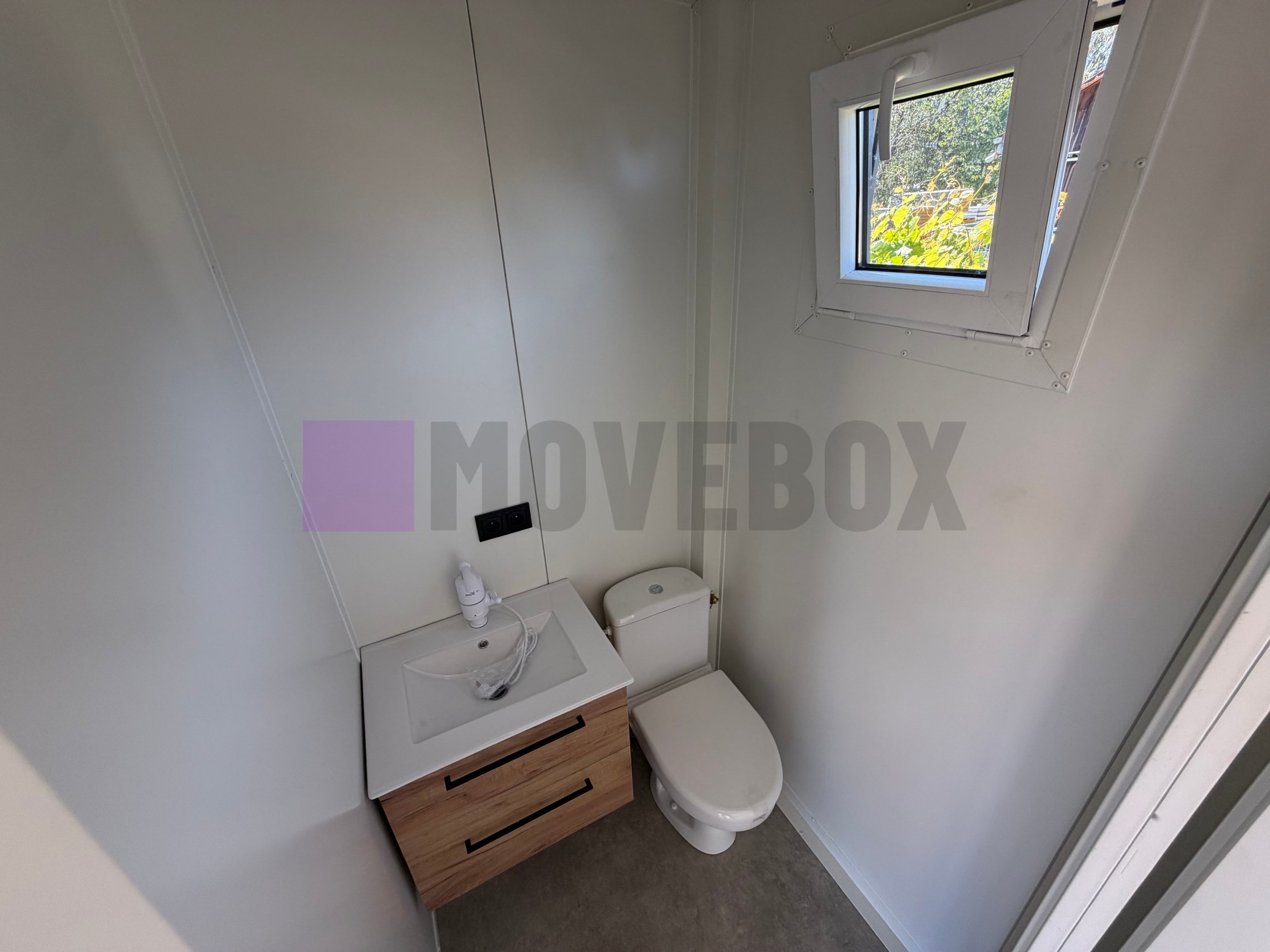 MOVEBOX Container 111